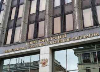 Штрафы до 2 миллионов рублей за продажу табака и вейпов детям: решение Совфед 2