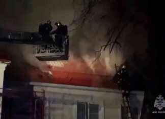 Пожар на крыше мормонской церкви: локализация на 300 квадратных метров 300