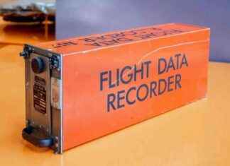 Поиск водолазов: Найдены чёрные ящики самолёта в Вашингтоне