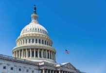 Мужчину с мачете и ножами арестовали перед визитом Трампа