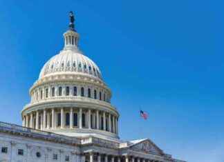 Мужчину с мачете и ножами арестовали перед визитом Трампа