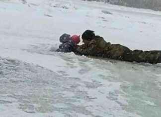 Рождественское чудо: Спасение трёхлетней девочки из-подо льда на реке Ока