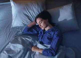 Овсянка, молоко и орехи: Врач составила вечерний рацион для хорошего сна