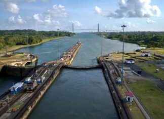 Панама открыла бесплатный проход для американских судов через Панамский канал