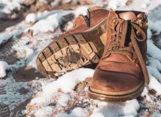 Трагическая гибель молодого туриста на Байкале: прыжок с 30 метров через расщелину 30