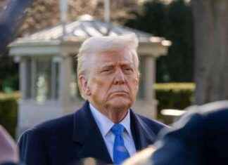 Трамп снижает пошлины на товары из Китая