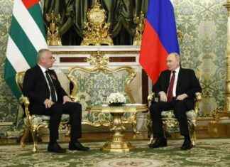 Россия готова продолжить сотрудничество с Абхазией